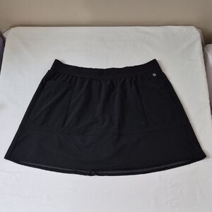 Livi Active Women's Black Athletic Skort Size 18/20